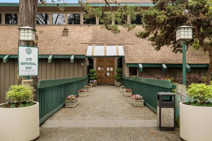 385 Mandarin Drive 11, Daly City, California 94015