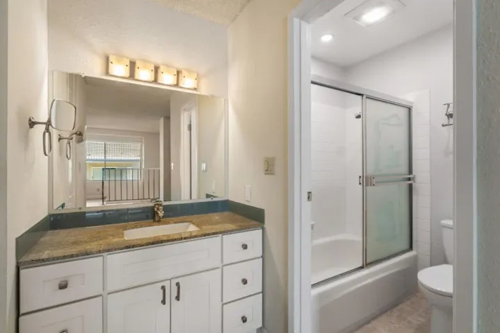 385 Mandarin Drive 11, Daly City, California 94015