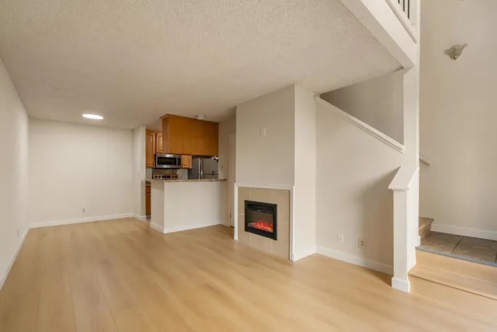385 Mandarin Drive 11, Daly City, California 94015