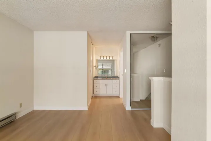 385 Mandarin Drive 11, Daly City, California 94015