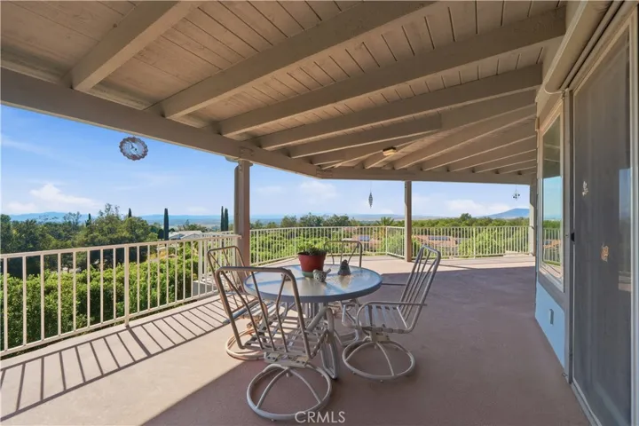Balcony with Forever Views of Wine Country