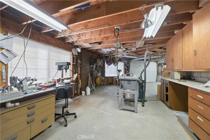 Workshop/Garage Lower Level with Private Driveway
