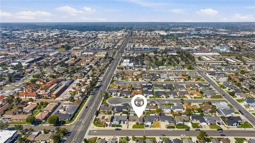 Centrally located in the heart of Huntington Beach