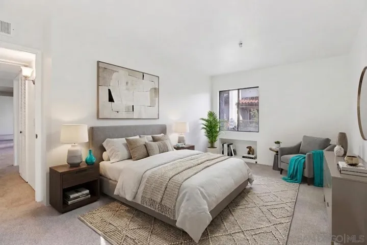 https://zimg.paragon.ice.com/ParagonImages/Property/PA/SDMLS/-519317/35/120/90/f1a237147f339f3b125f5d457e7d6d3f/3/bf6c923ef5549f3972290b412145ed1e/-519317-31824140-a409-4f86-ab5d-48a32d1642f3.JPG