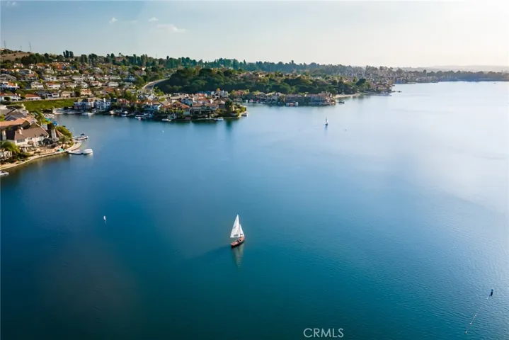 Take a break from work and unwind by the calm waters of Lake Mission Viejo. Learn how to sail on your day off.
