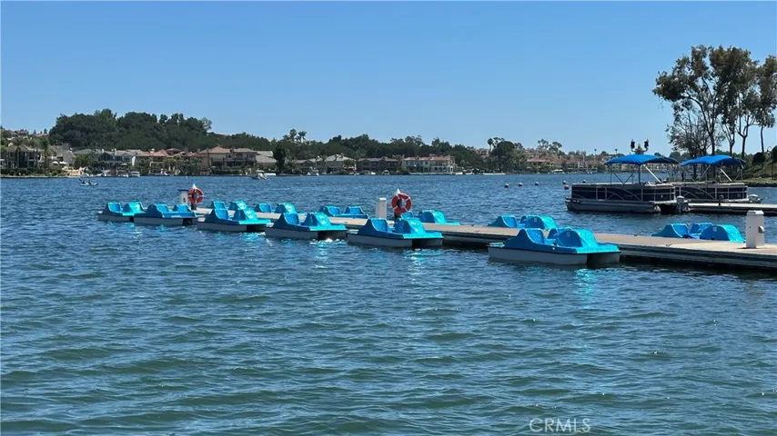 Paddle boats are always a hit with the kids, and you’ll love cruising in and out of the coves of Lake Mission Viejo while taking in the stunning multi-million-dollar homes along the shoreline.