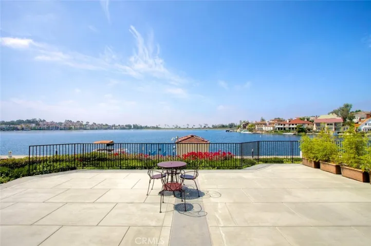 Just steps from the water, you’ll find The Hidden Vine — the perfect spot to unwind. Meet friends, share a bottle, and soak in the peaceful lake views while the sun sets. It’s the kind of place where afternoons easily turn into evenings.