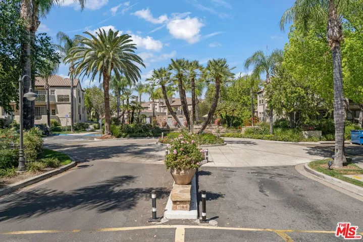24109 E Del Monte Drive 463, Valencia, California 91355