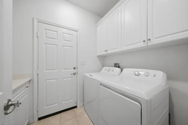 12-Laundry Room