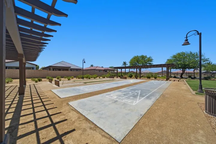 39-Clubhouse Amenities