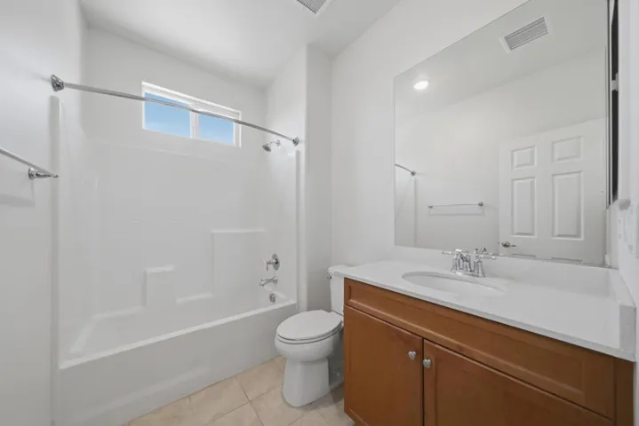 10-Bathroom