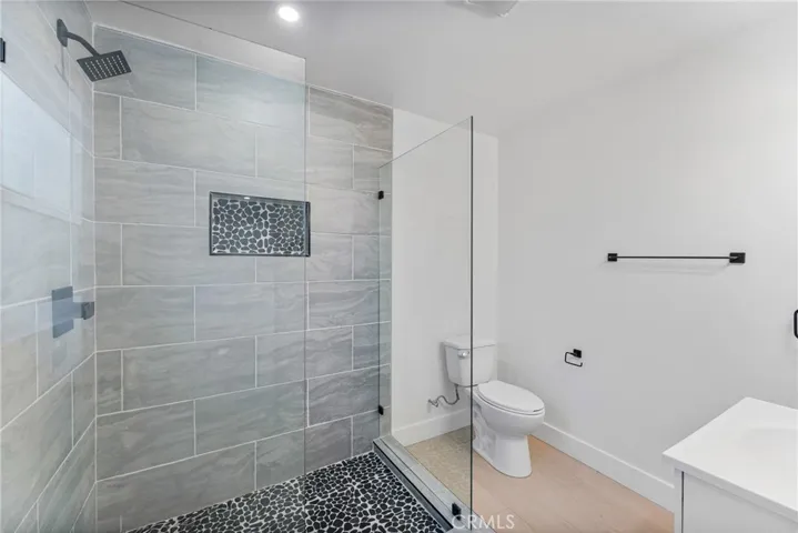 Primary shower