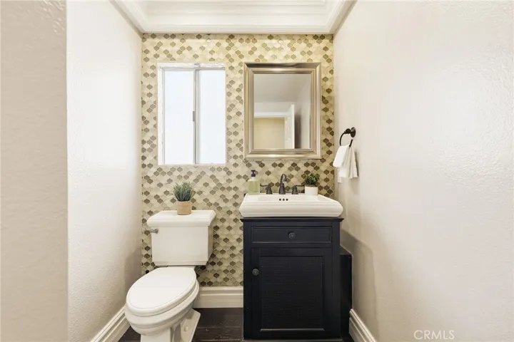 Powder room 1st. floor