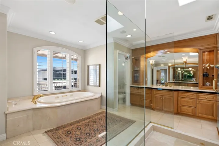521 Via Lido Nord, Newport Beach, California 92663