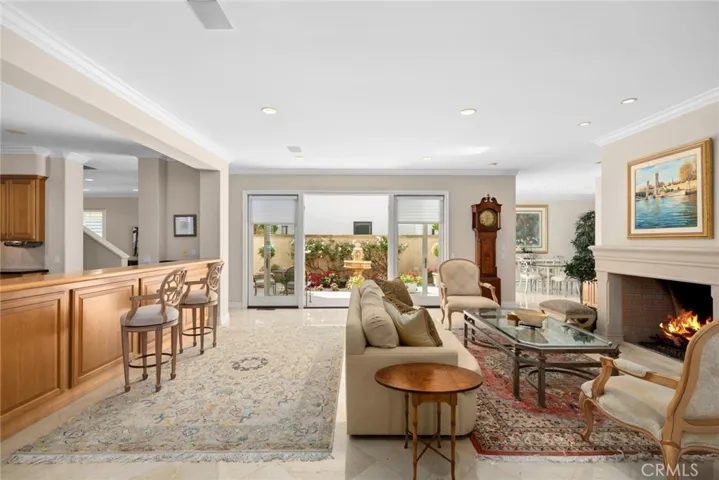 521 Via Lido Nord, Newport Beach, California 92663