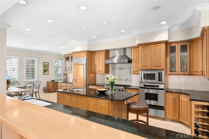 521 Via Lido Nord, Newport Beach, California 92663