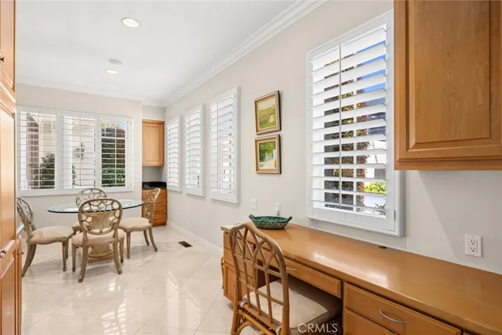 521 Via Lido Nord, Newport Beach, California 92663