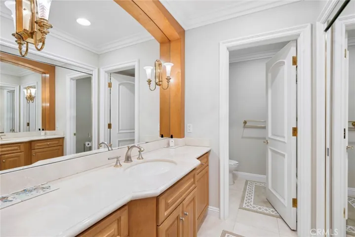 521 Via Lido Nord, Newport Beach, California 92663
