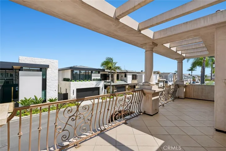 521 Via Lido Nord, Newport Beach, California 92663