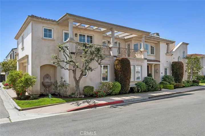521 Via Lido Nord, Newport Beach, California 92663