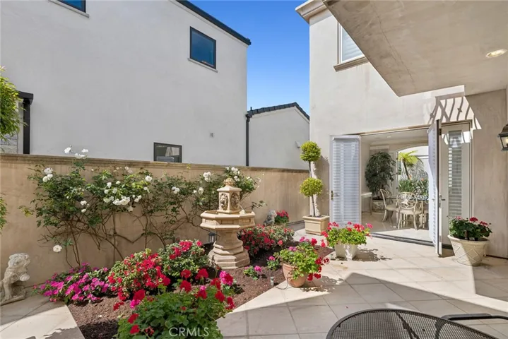 521 Via Lido Nord, Newport Beach, California 92663