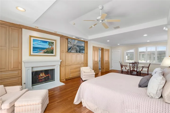 521 Via Lido Nord, Newport Beach, California 92663