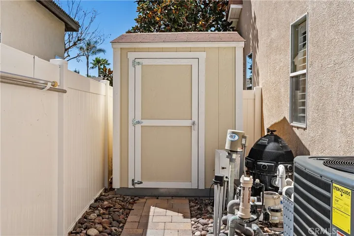23992 23992 Chatenay, Murrieta, California 92562