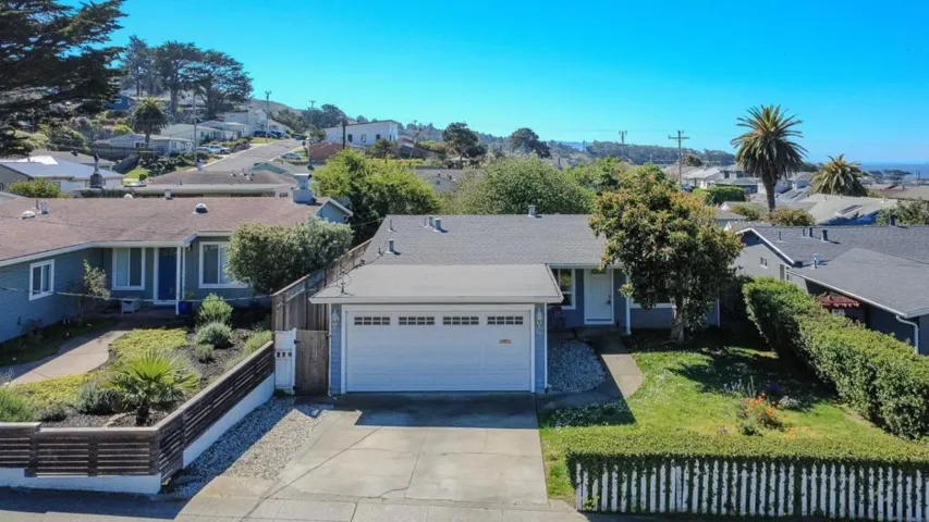 352 Monterey Road, Pacifica, California 94044