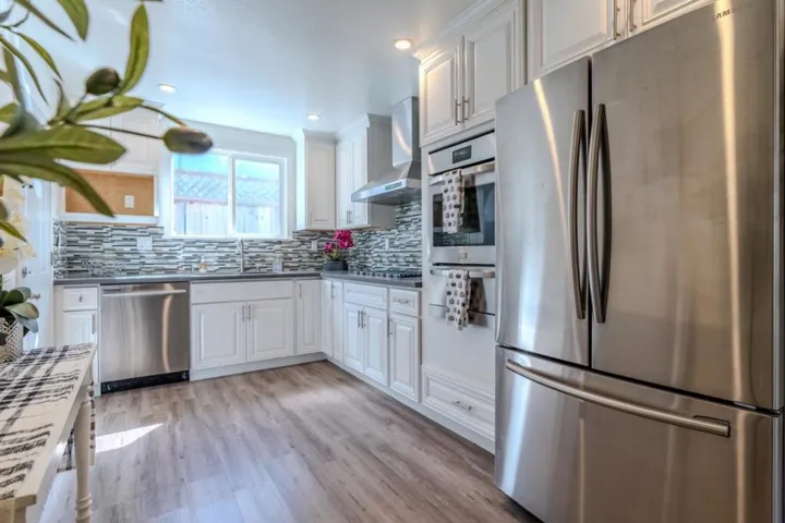 352 Monterey Road, Pacifica, California 94044