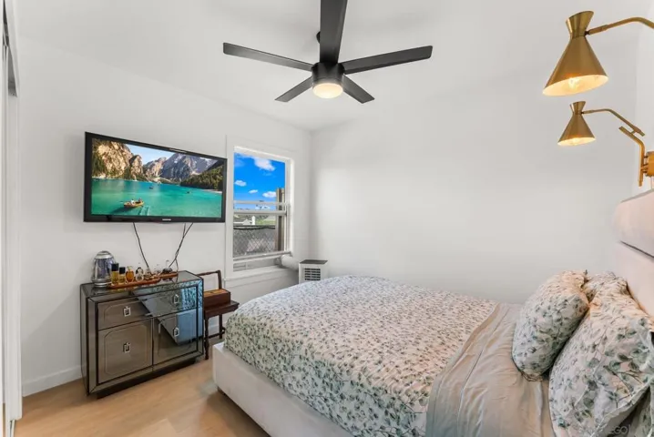 https://zimg.paragon.ice.com/ParagonImages/Property/PA/SDMLS/-519499/43/533/400/52c6338ad548b70bf08bd51072daf933/3/58e82c21f4418c4635be71268446d7f5/-519499-94ed5935-7107-437e-a0c5-8d287531d8c4.JPG