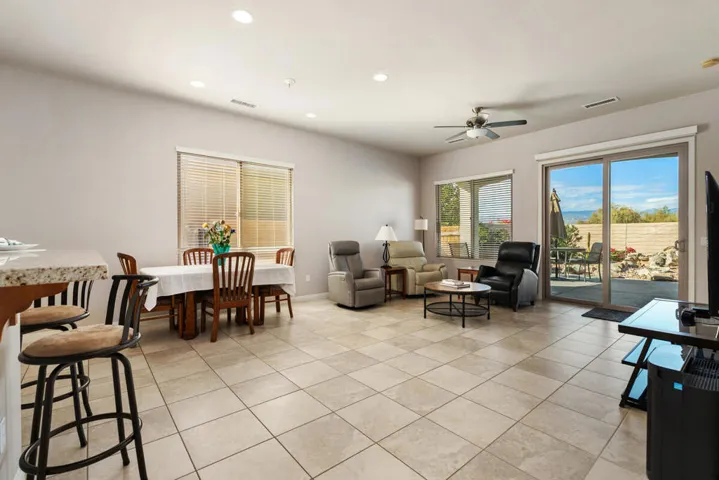 10_11928097_184206_184206-EI-110