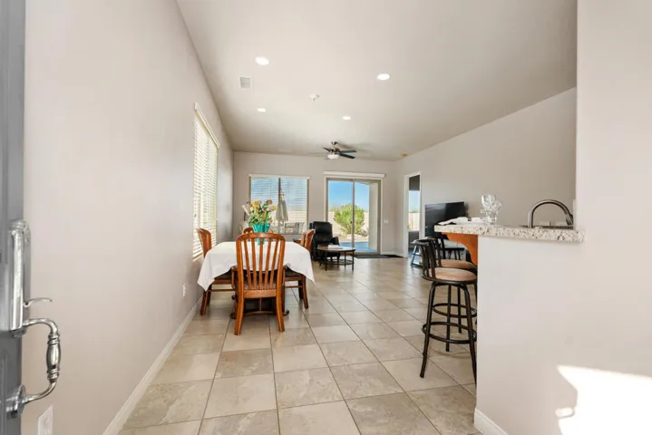 7_11928094_184206_184206-EI-107