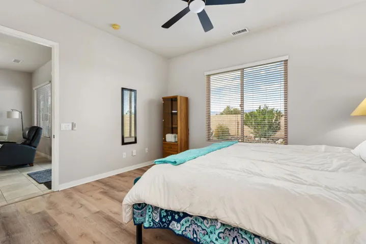 20_11928107_184206_184206-EI-120