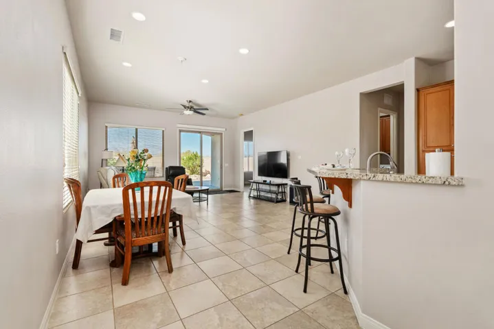 8_11928095_184206_184206-EI-108