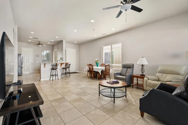 9_11928096_184206_184206-EI-109