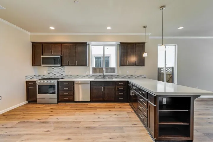 130 Alan Lane, Hollister, California 95023