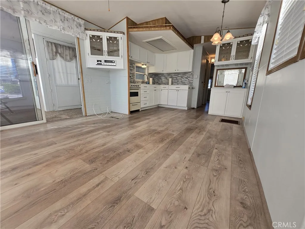 1295 S Cawston 42, Hemet, California 92545 — photo 4
