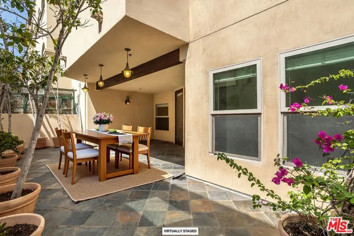 10364 Almayo Avenue 103, Los Angeles, California 90064