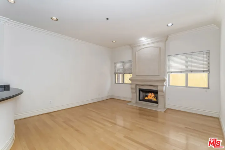 10364 Almayo Avenue 103, Los Angeles, California 90064