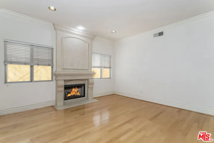 10364 Almayo Avenue 103, Los Angeles, California 90064