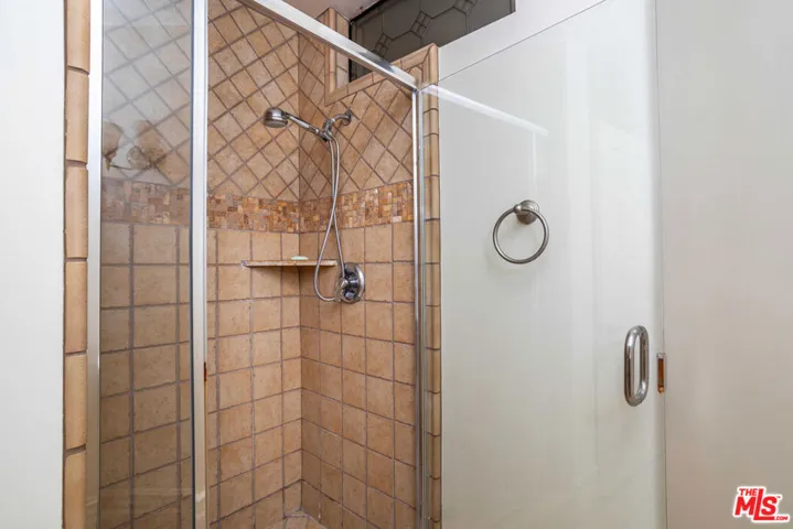 10364 Almayo Avenue 103, Los Angeles, California 90064