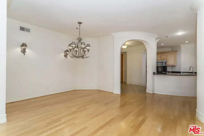 10364 Almayo Avenue 103, Los Angeles, California 90064