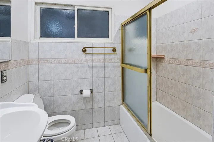 338 Conlon, La Puente, California 91744