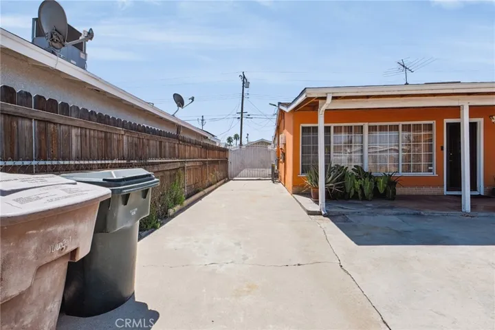 338 Conlon, La Puente, California 91744