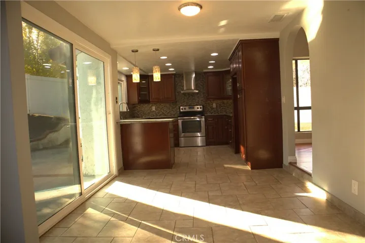 12684 Hinton Way, North Tustin, California 92705