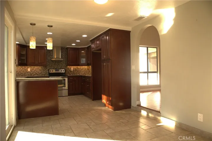 12684 Hinton Way, North Tustin, California 92705