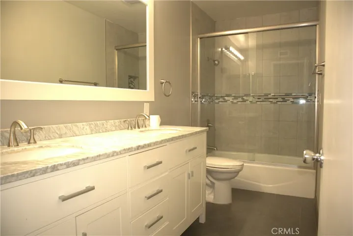 12684 Hinton Way, North Tustin, California 92705