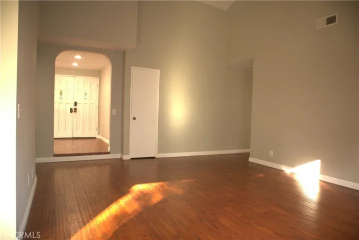 12684 Hinton Way, North Tustin, California 92705