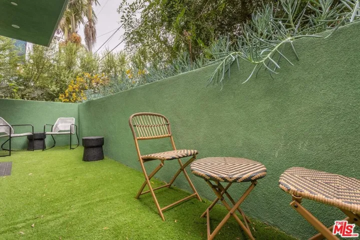 3726 Kelton Avenue 102, Los Angeles, California 90034