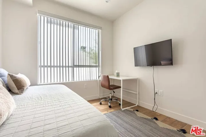 3726 Kelton Avenue 102, Los Angeles, California 90034